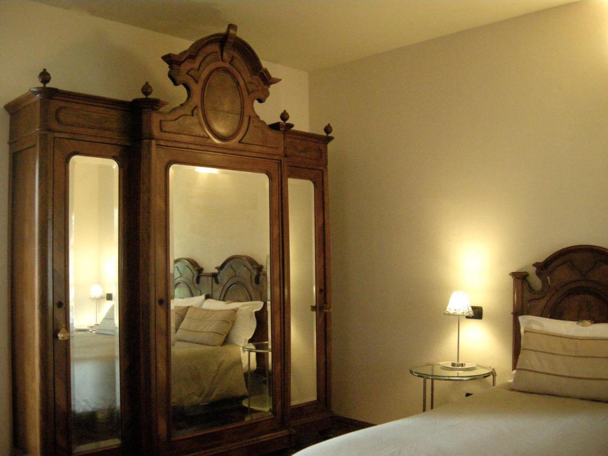 Villa Scati Bed And Breakfast Melazzo Rum bild