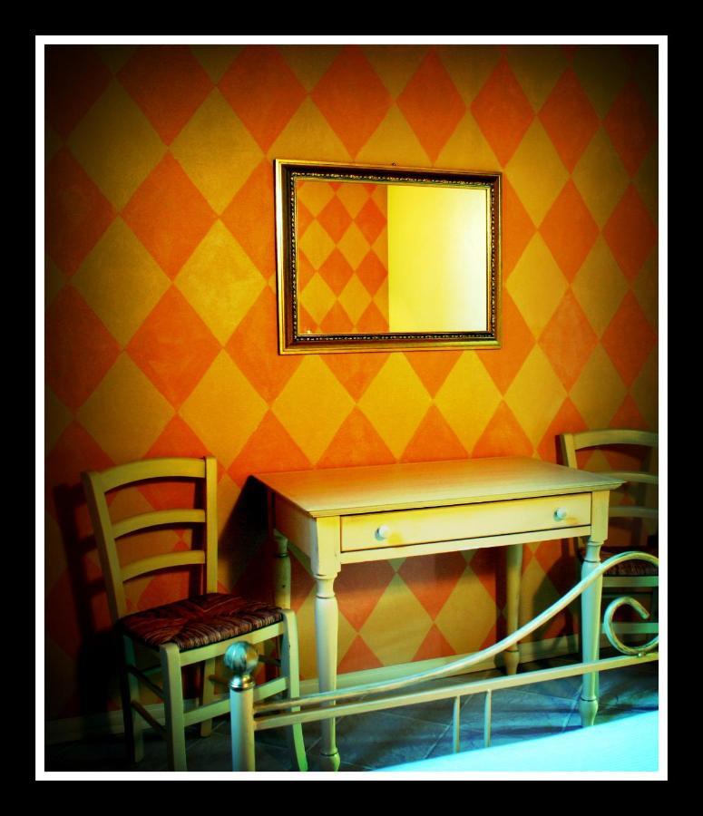 Villa Scati Bed And Breakfast Melazzo Rum bild